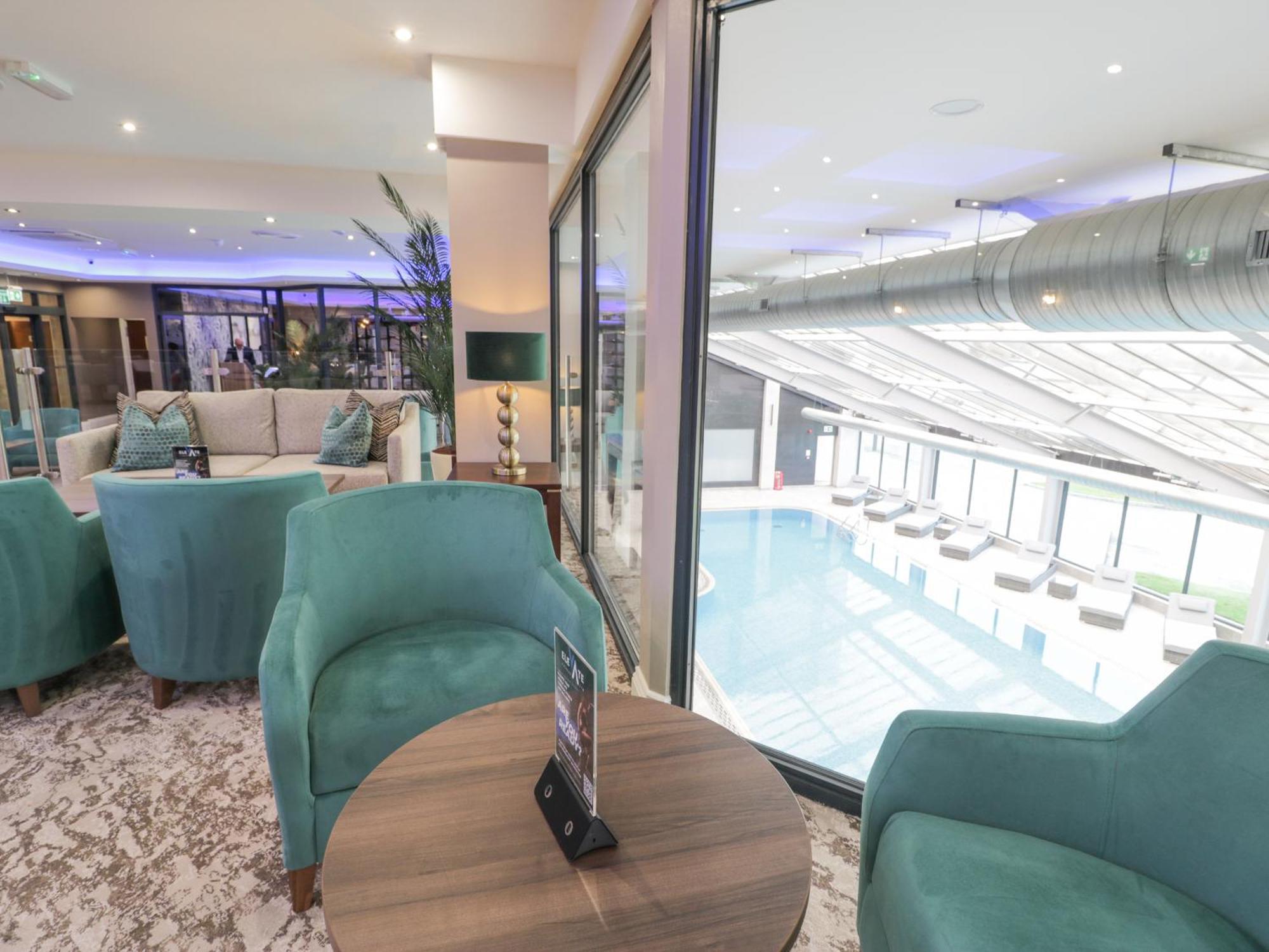 Luxury Lodge 62 拉尔 外观 照片