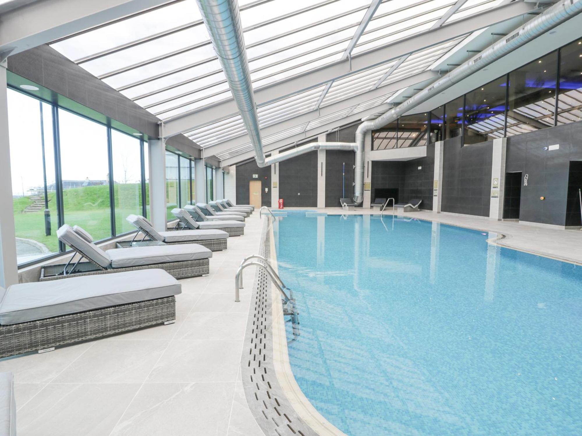 Luxury Lodge 62 拉尔 外观 照片